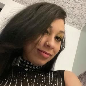 Meet your Posher, Tina